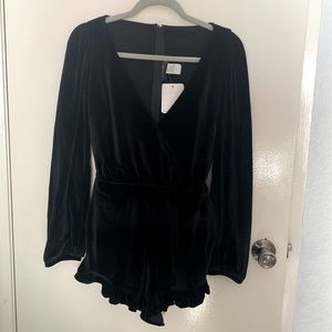NWT: PIN UP GIRL CLOTHING DECADENT BLACK VELVET ROMPER
